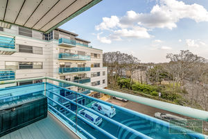 Photo 16- click for photo gallery